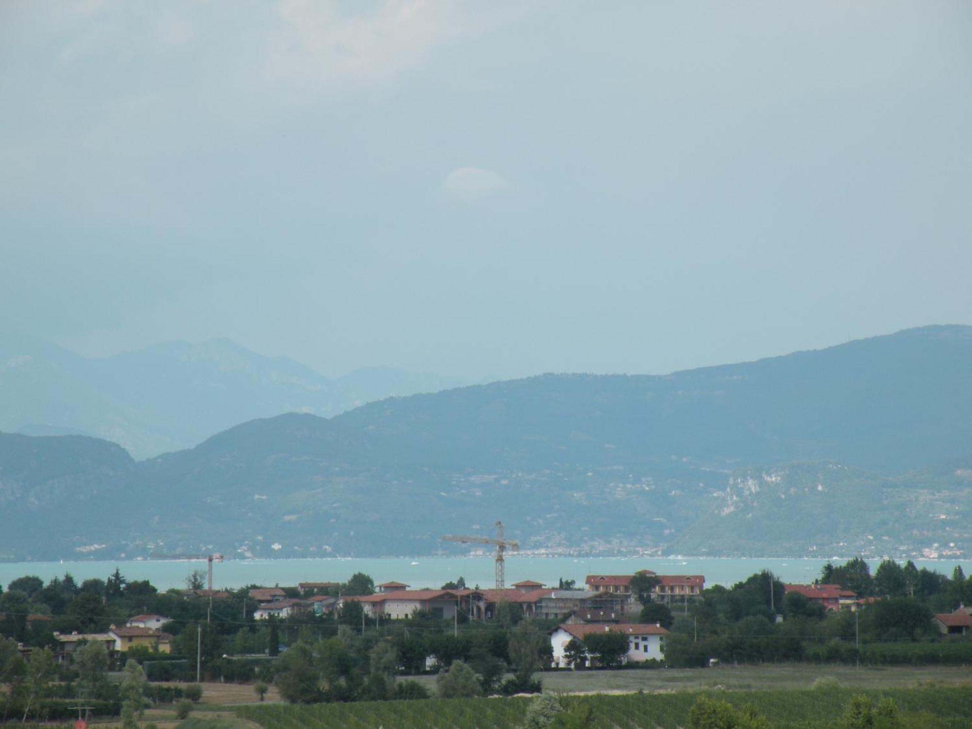 Sweet Life Bed & Breakfast Peschiera del Garda Exterior photo